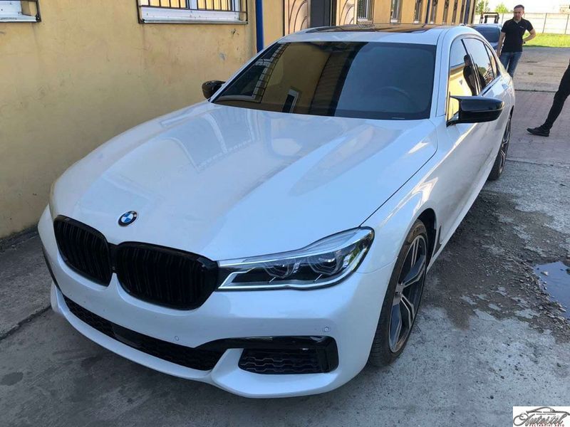 Накладки на дзеркала Чорний глянець ( M-Look ) на BMW 5 Series G30 / G31 2017-2020 року MG30-171 фото