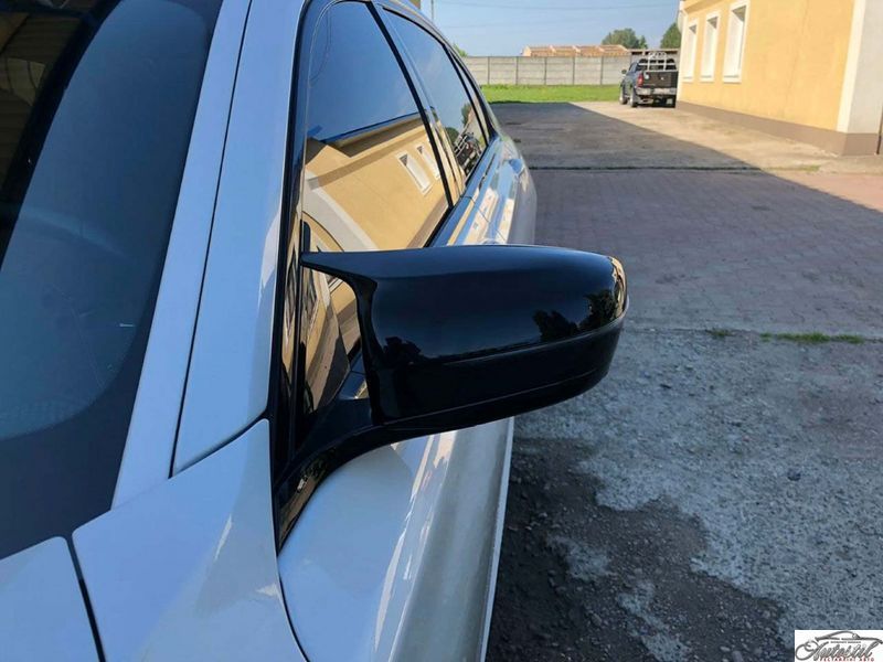 Накладки на дзеркала Чорний глянець ( M-Look ) на BMW 5 Series G30 / G31 2017-2020 року MG30-171 фото