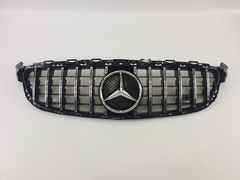 Рішення радіатора на Mercedes C-Class W205 2014-2020 рік GT Panamericana ( Чорна з вертикальними хром полоск MB-W205177 фото
