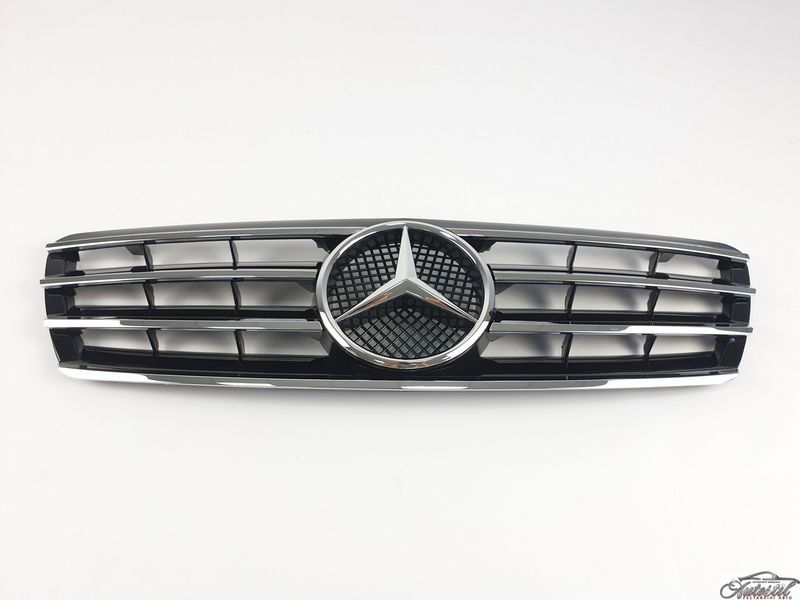 Решітка радіатора Mercedes C-Class W203 2000-2007 CL стиль ( Чорна глянцева з хромованими вставками) B-W203026 фото