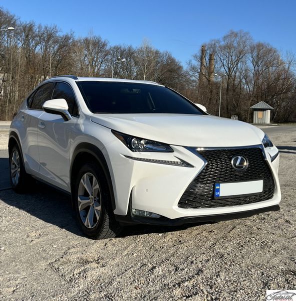 Решітка радіатора Black ( стиль F-Sport ) під камеру на Lexus NX 2014-2017 року NX14-1 фото