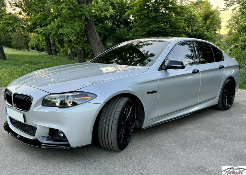 Леза на пороги Чорний глянець ( M-Performance ) на BMW 5 Series F10 / F11 2010-2017 року MWF10-LEZ1 фото