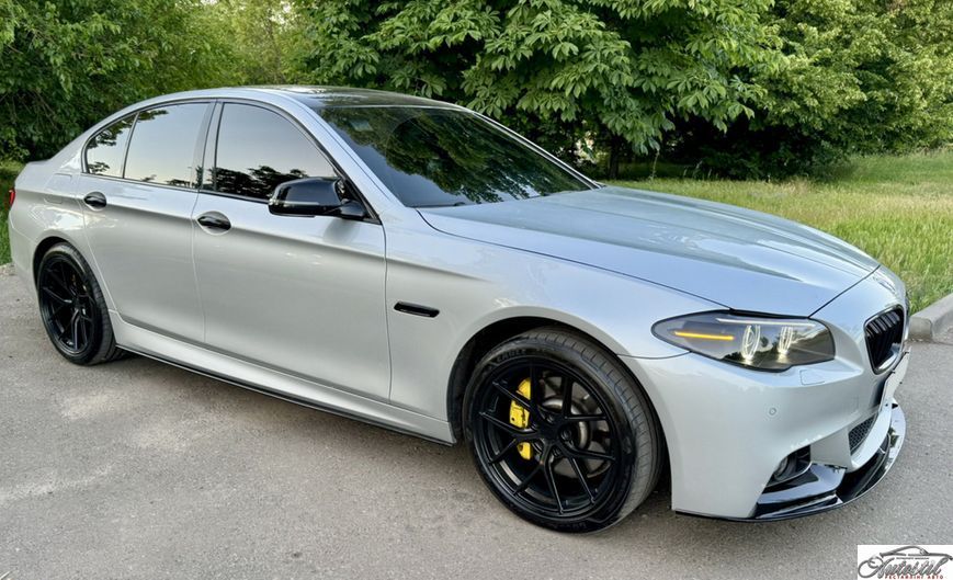 Леза на пороги Чорний глянець ( M-Performance ) на BMW 5 Series F10 / F11 2010-2017 року MWF10-LEZ1 фото