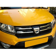 Dacia Sandero 2013↗ накладки на решітку варіант 2