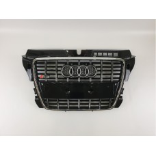 Решітка радіатора Audi A3 2008-2012 рік Чорна з хромом (в стилі S-Line)