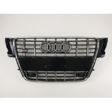 Решітка радіатора Audi A5 2007-2011 рік Чорна з хромом (в стилі S-Line)