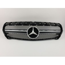Решітка радіатора на Mercedes CLA-Class C117 2013-2017 рік AMG стиль (Чорна із сірими вставками)
