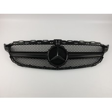 Решетка радиатора на Mercedes C-Class W205 2014-2018 год AMG стиль Black ( с местом под камеру )
