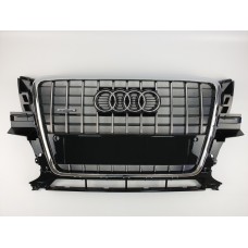Решітка радіатора Audi Q5 2008-2012 рік Чорна з хромом (в стилі S-Line)