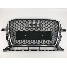 Решітка радіатора Audi Q5 2012-2016 рік Чорна з хромом (в стилі RS)
